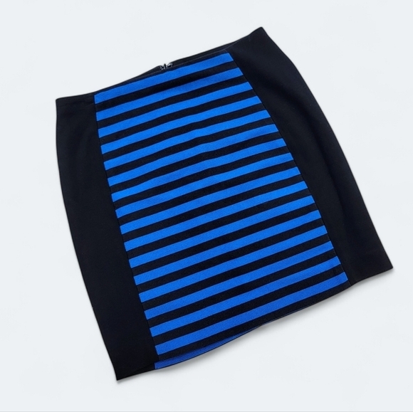 Ann Taylor Dresses & Skirts - NEW Ann Taylor Black and Blue Striped Skirt Size 4 P